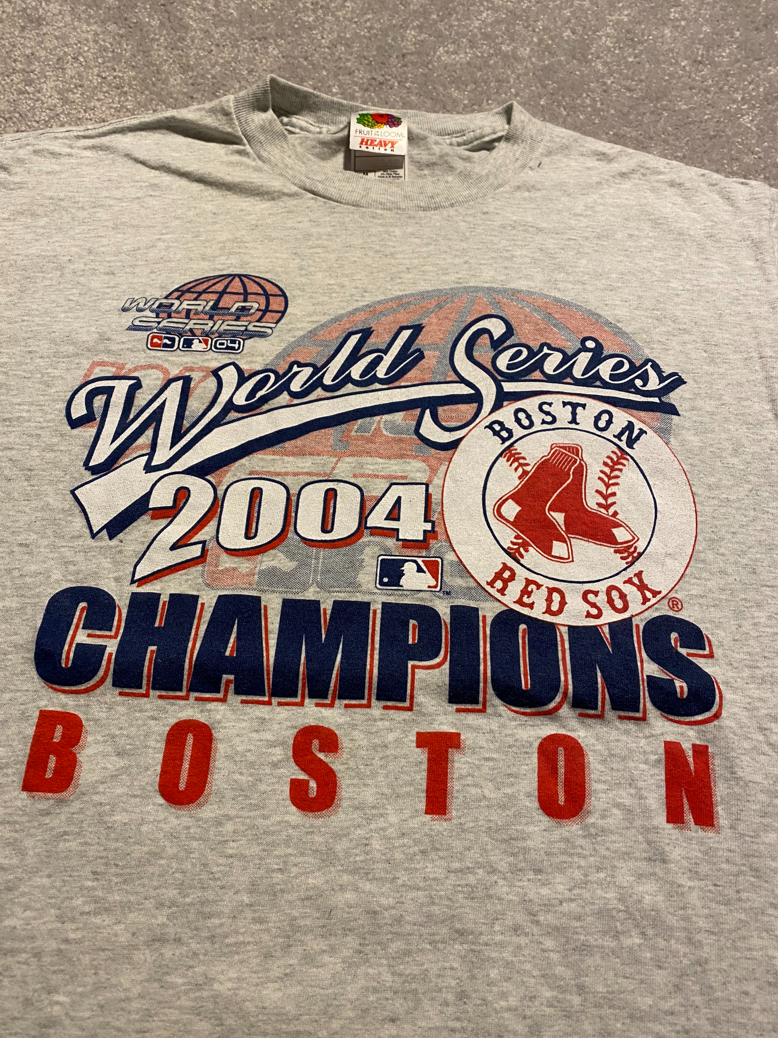 Vintage 2004 Boston Red Sox World Series Champions Long Sleeve Tshirt - Youth Large / Adult Xs/S